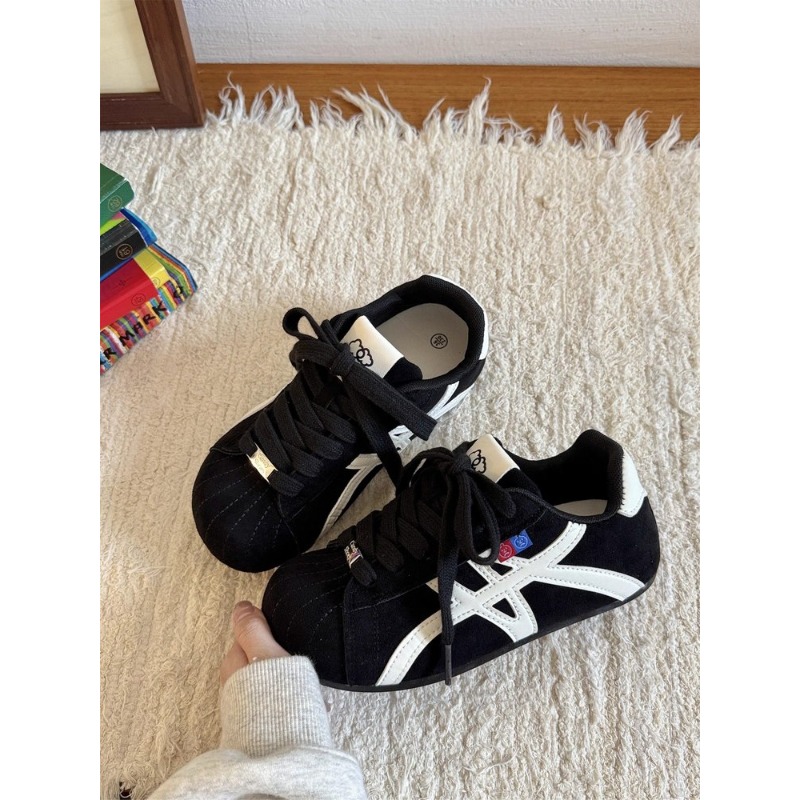 Embroidery Garments - Chaussures de sport rétro en daim